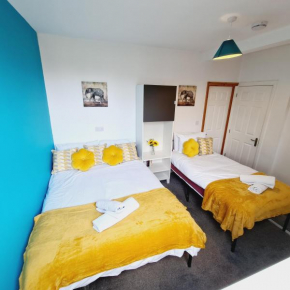 Sheridan House 3 ensuite bedroom 5 beds Long or Short Stay